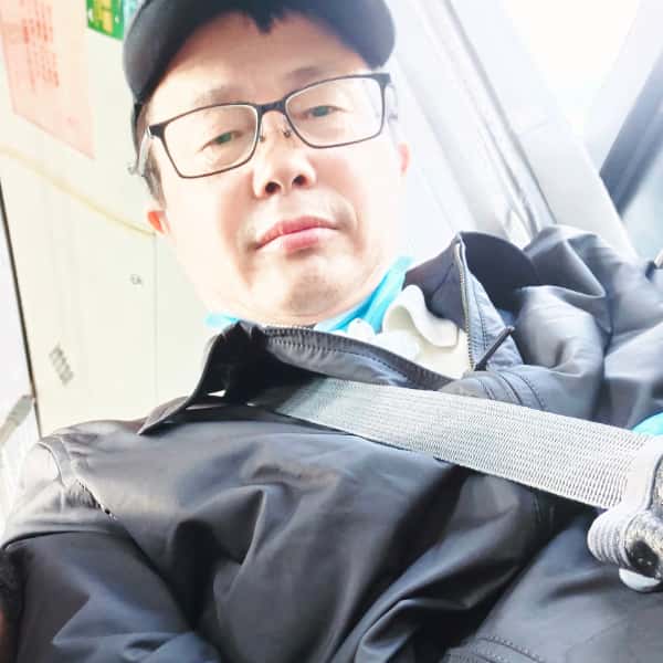 上海56岁单身帅哥真诚找对象-新干征婚相亲网